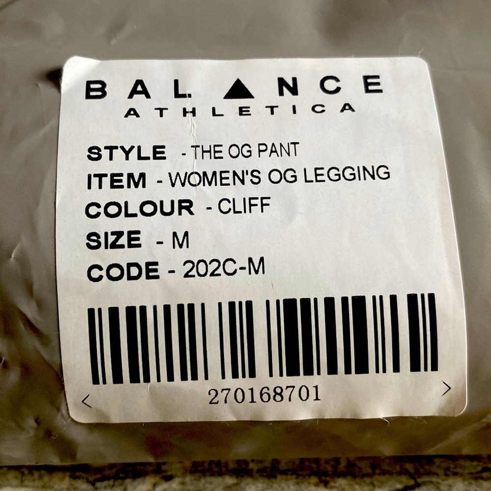 Balance Athletica new in bag size M - Picture 4 of 4